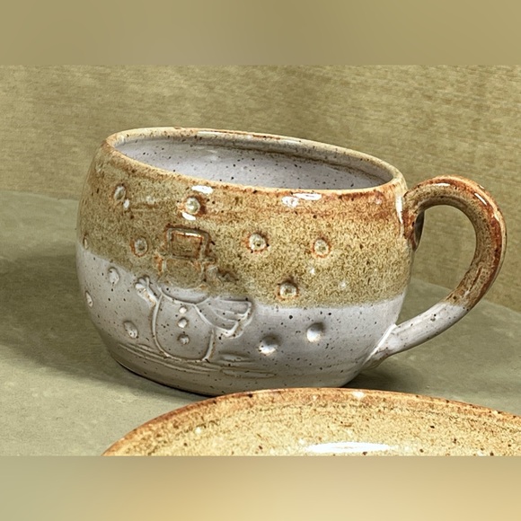 Pebbles Snowman cups and plates - Picture 5 of 8